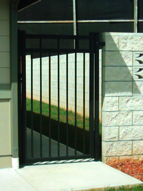 Gate